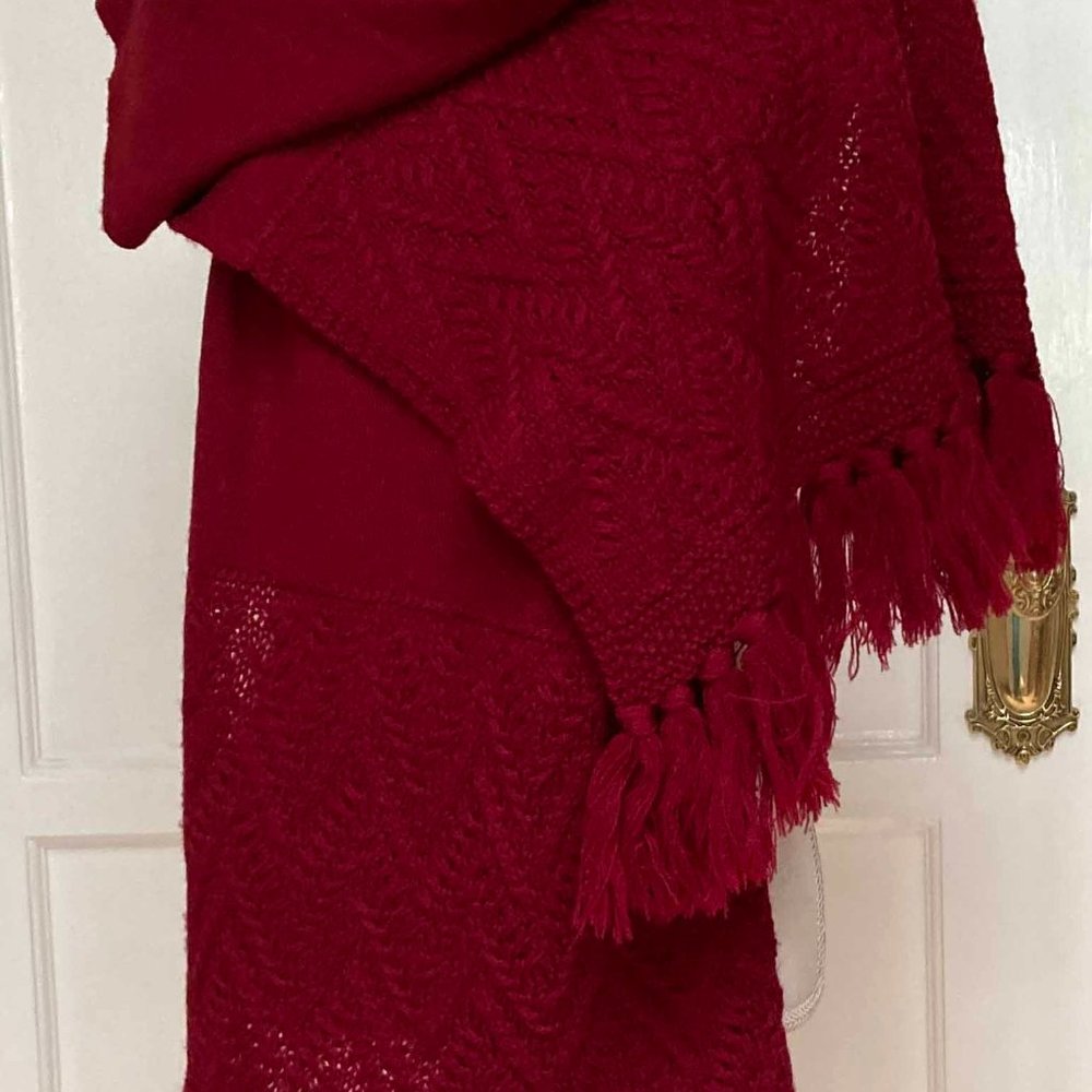 Echo,100% Wool Boho Wrap/Shawl With Fringe in Cranberry Unworn
